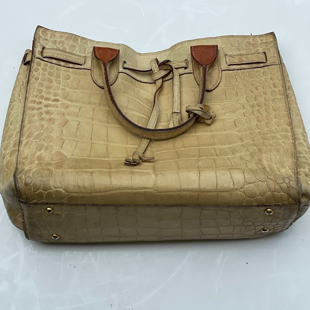 Dooney and Bourke